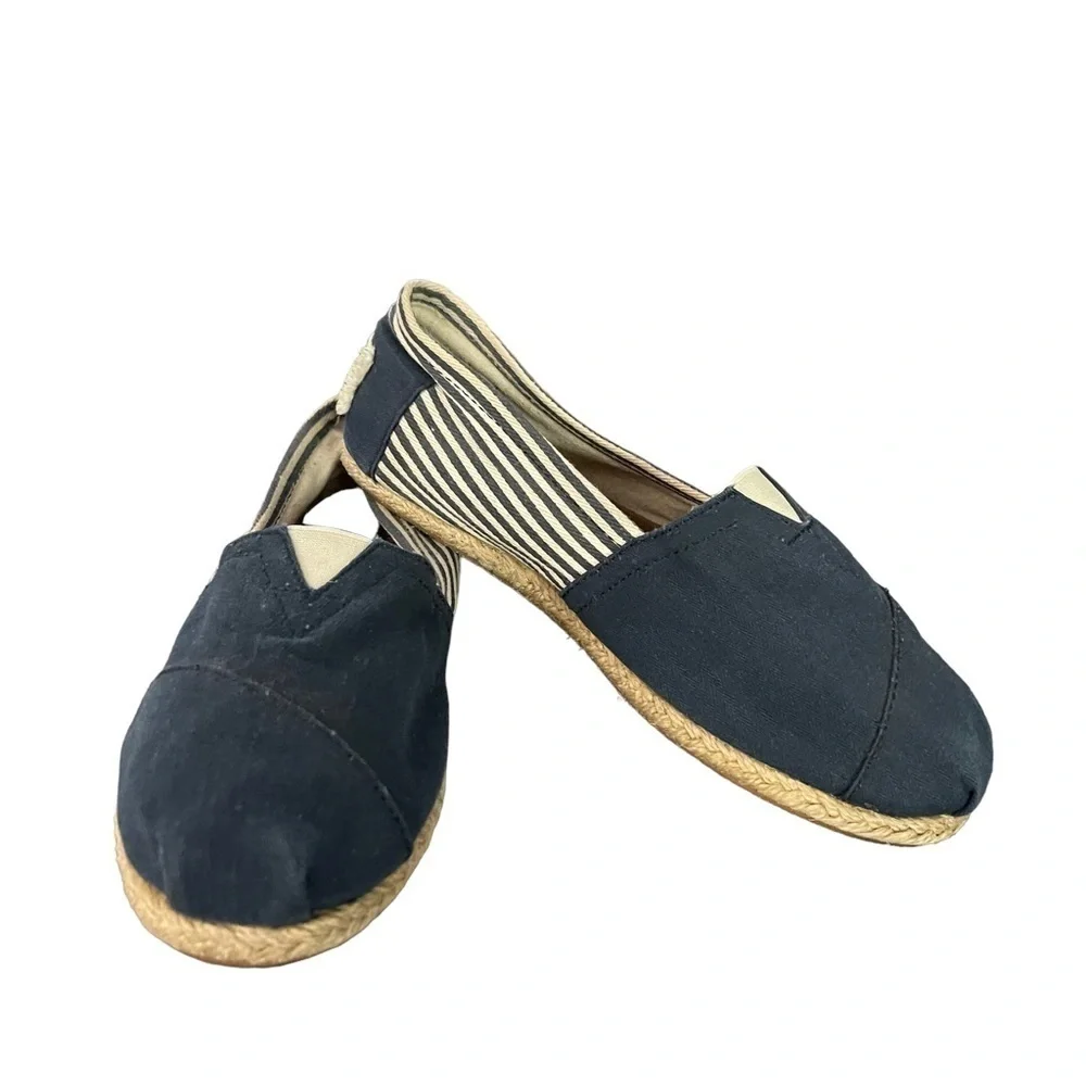 Toms navy university